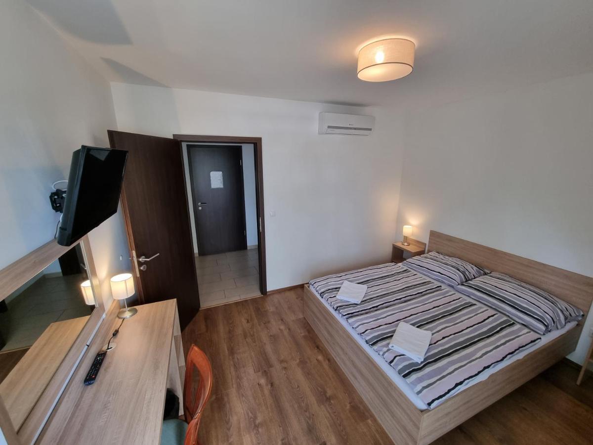 Adam Apartmanhaz 시오포크 외부 사진